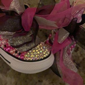 Custom Chuck Taylor Minnie Mouse Sneakers Created for my Daughter’s 1st Birthday